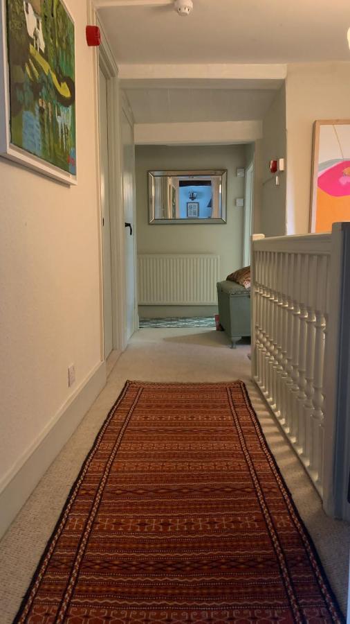 The Totnes Guest House. Upstairs At Zappa'S المظهر الخارجي الصورة